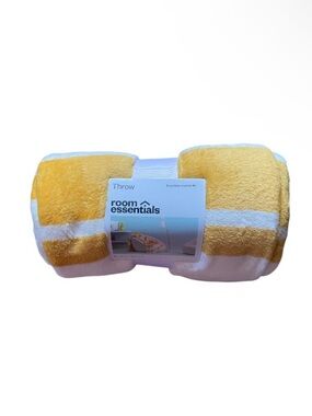 Room Essentials Throw Blanket - Choice of Blanket